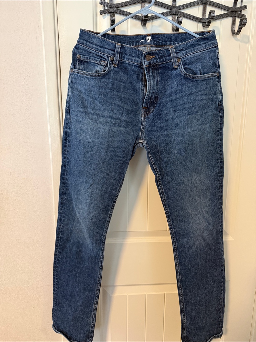 Women’s “7 for all mankind” Straight Blue Jeans